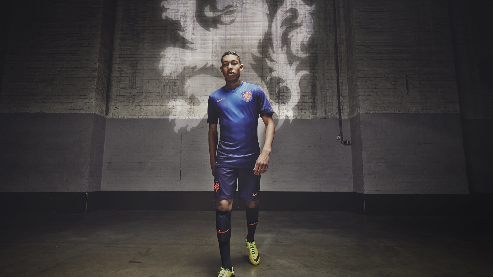 当浓眉统治了世界，森林狼撕咬尼克斯背后，是洛杉矶巨人的叹息